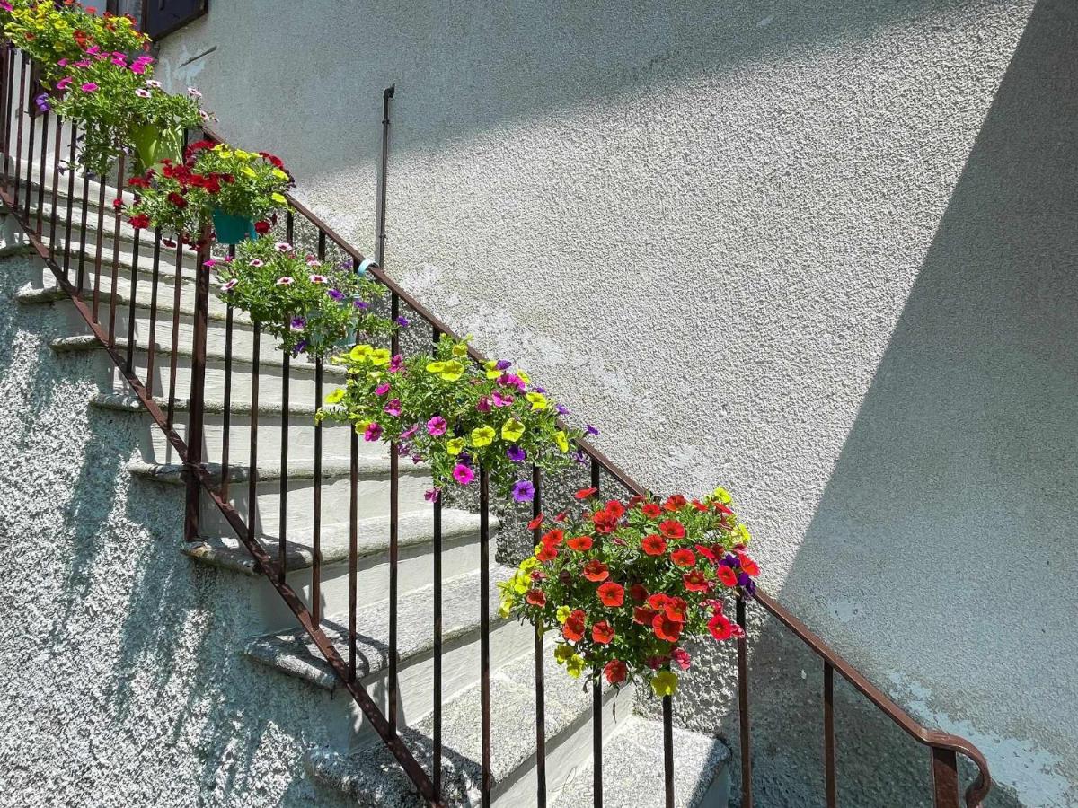 Appartamento Tivano Balcone Con Vista Lago Bellagio Bagian luar foto