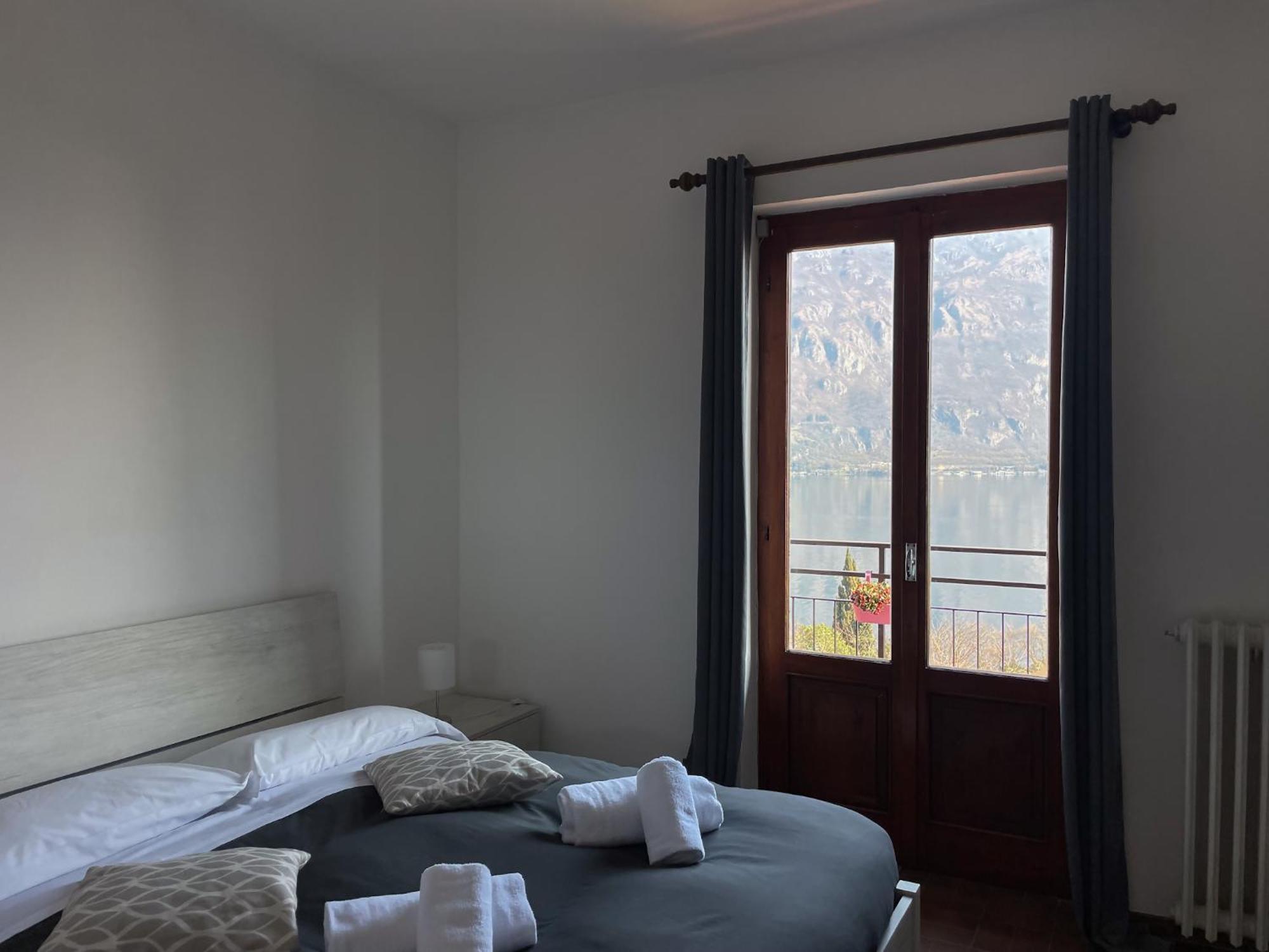Appartamento Tivano Balcone Con Vista Lago Bellagio Bagian luar foto