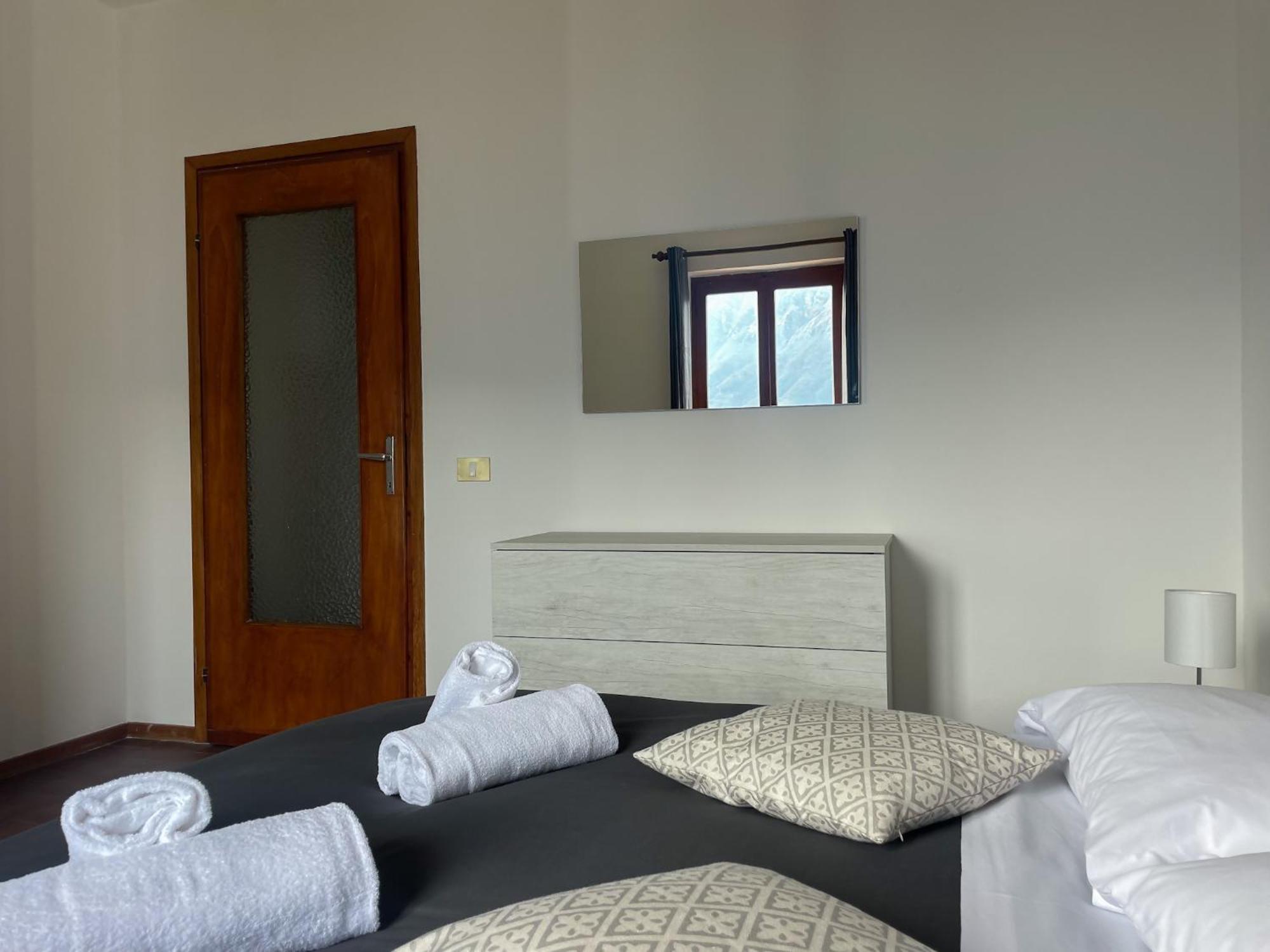 Appartamento Tivano Balcone Con Vista Lago Bellagio Bagian luar foto