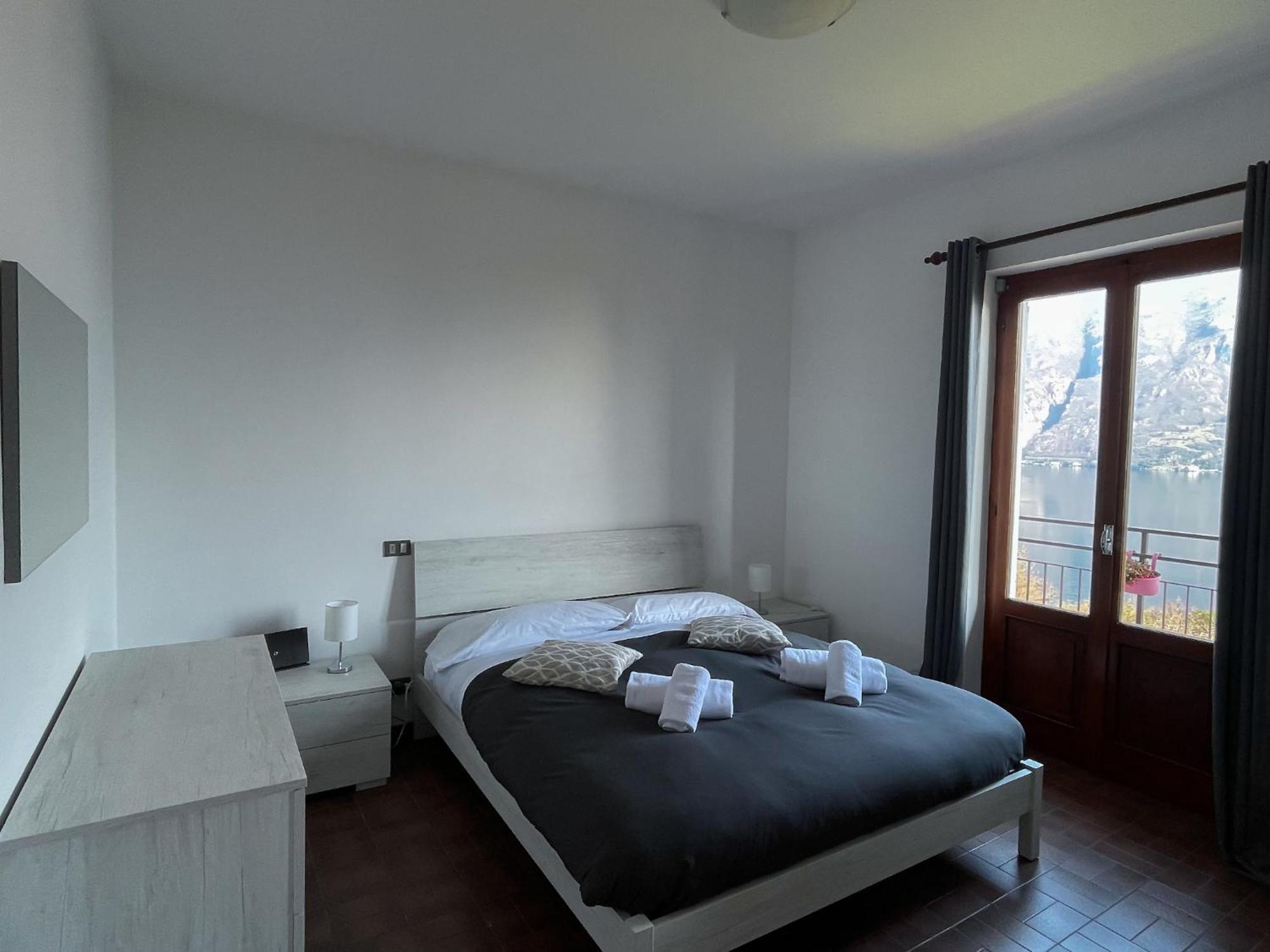 Appartamento Tivano Balcone Con Vista Lago Bellagio Bagian luar foto